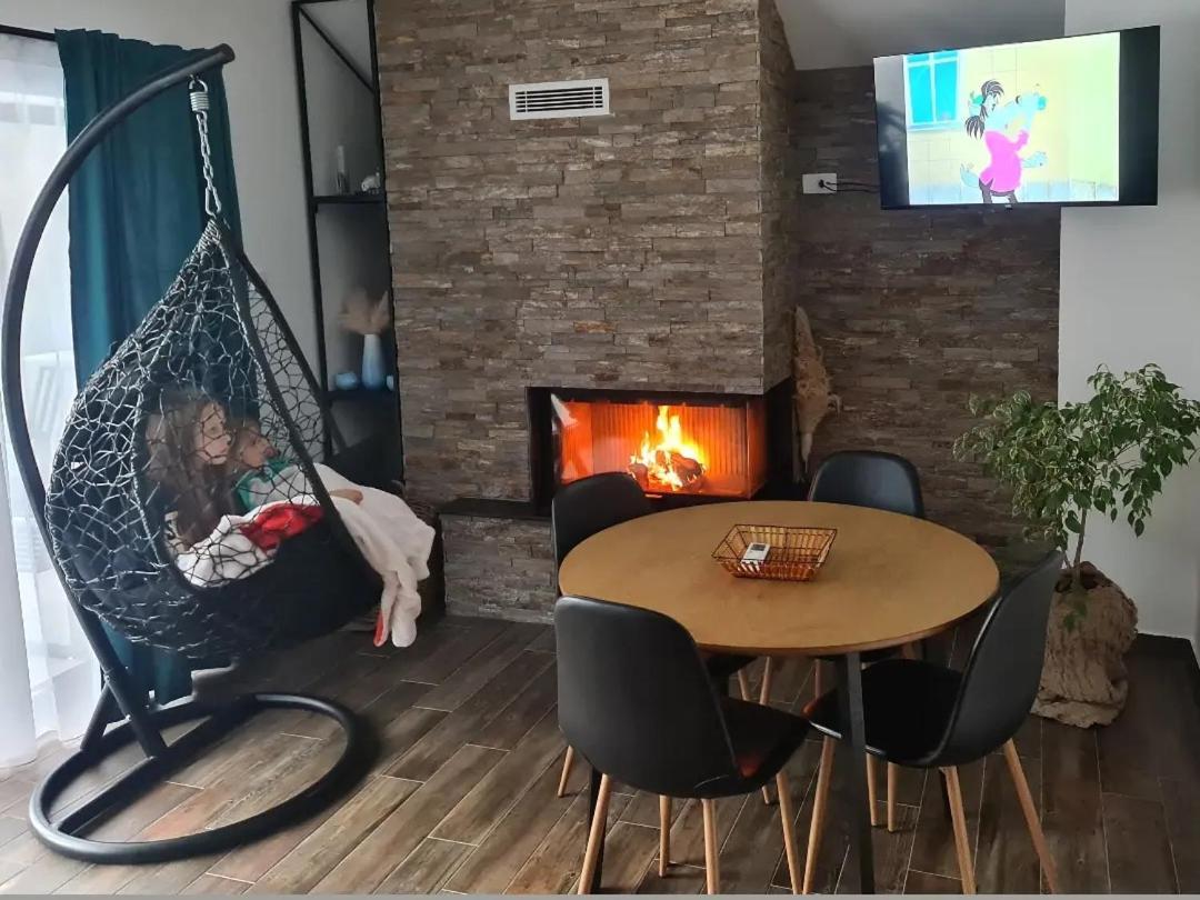 Bed and Breakfast Montekarlo Na Drini à Mali Zvornik Extérieur photo